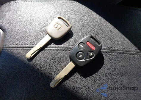 2009 Honda Accord 2.4 Lx-P из США, поврежденный, VIN JHMCP26439C013673